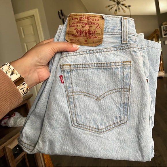 Vintage Levi’s Y2K denim Jean shorts Jorts - Picture 6 of 9